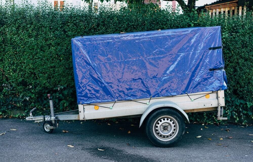 Hva er maksimal tillat totalvekt for en tilhenger uten bremser?